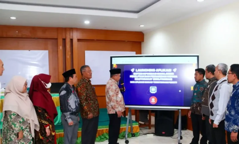 Ummat Luncurkan Aplikasi SIMLITABMAS dan SIAKAD terintegrasi PDDikti