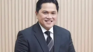 Prabowo Lantik Erick Thohir sebagai Menpora