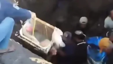 Pedagang Sayur Terperosok ke Jembatan Apitaik - Teko yang Ambruk Akibat Banjir