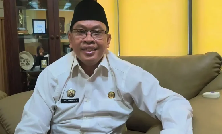 Sekda Kabupaten Sumbawa Budi Prasetiyo Sekolah Rakyat