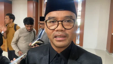 Wakil Ketua I DPRD Provinsi NTB Lalu Wirajaya Soroti Pelantikan Irnadi Kusuma sebagai Kepala DPMPTSP NTB