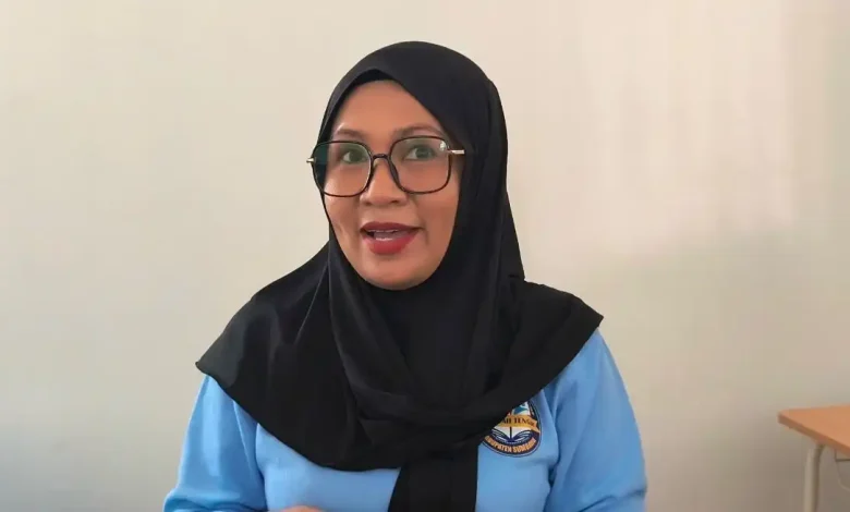 Kepala Sekolah Rakyat Sumbawa Nani Indrawati