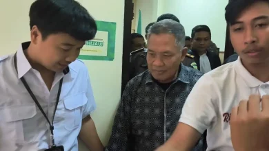 Mantan Bupati Lombok Barat Zaini Arony Dituntut 10,5 Tahun Penjara Kasus LCC