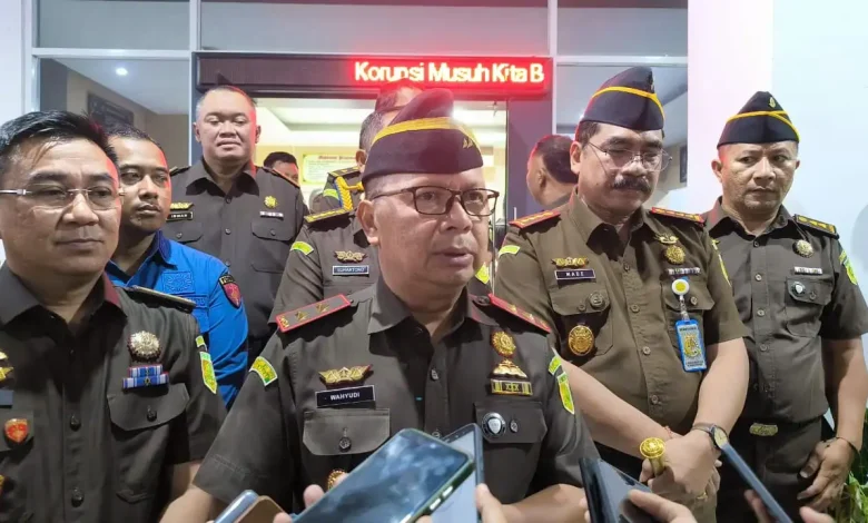 Kepala Kejati NTB Wahyudi Sita Uang "Siluman" DPRD