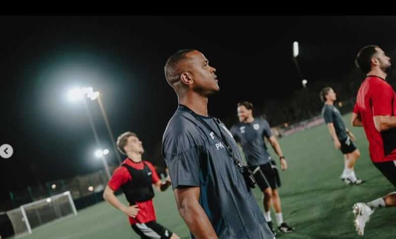 Pelatih Timnas Indonesia, Patrick Kluivert banjir kritik dan komentar pedas dari warganet usai Indonesia kalah dari Arab Saudi.