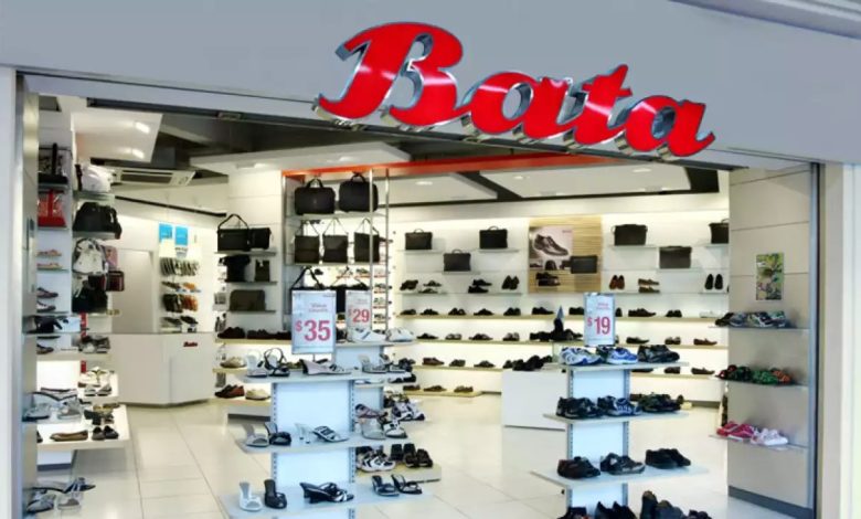 Salah satu toko sepatu bata.