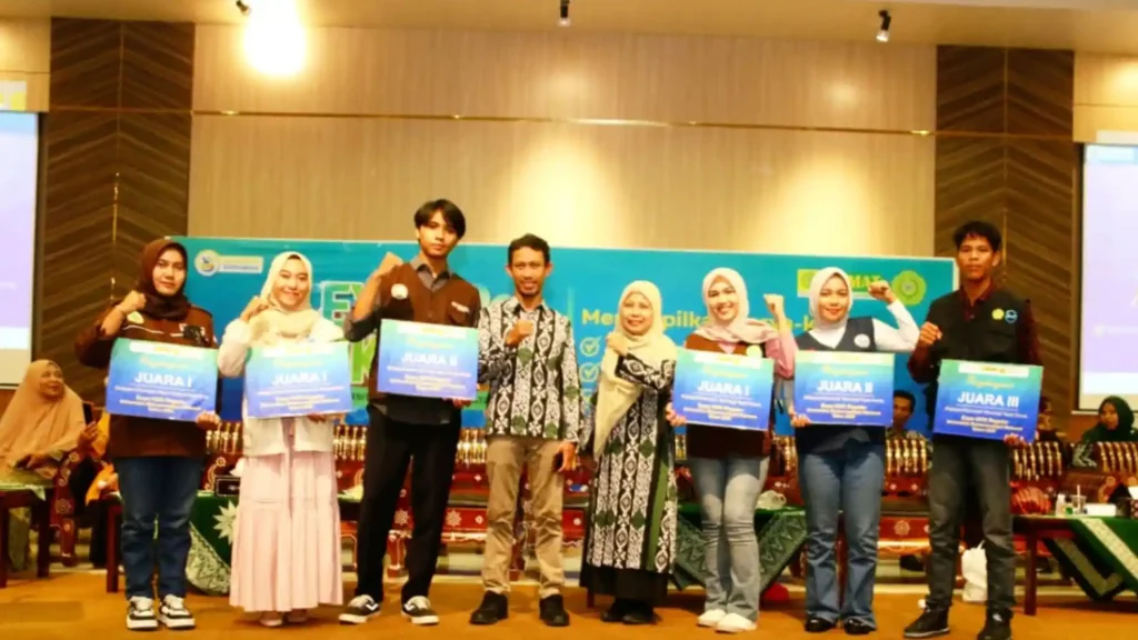 Kegiatan Expo Karya KKN Ummat 2025