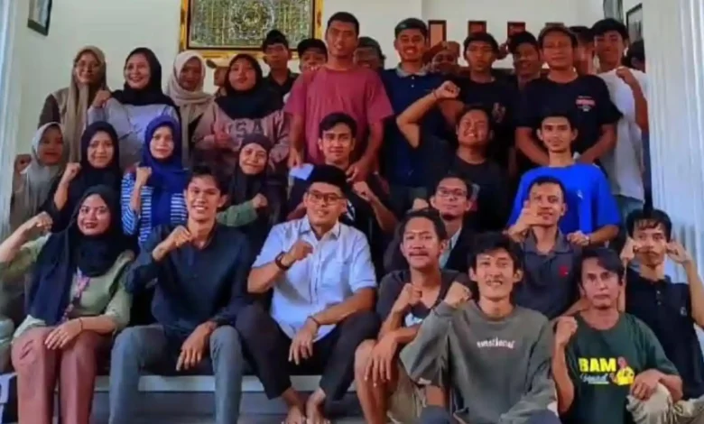Ketua DPRD Kota Mataram Temui Gen Z