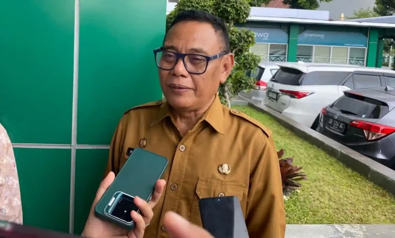 Plt Kepala Bappenda Provinsi NTB Fathurrahman Perda Retribusi