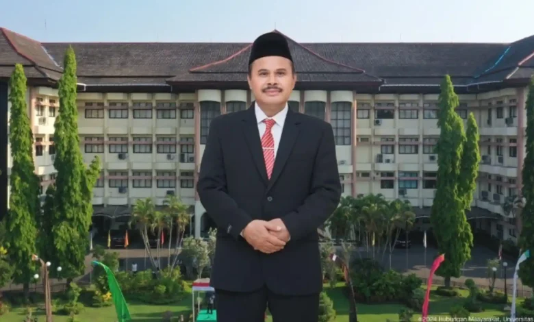 Rektor Unram Bambang Hari Kusumo