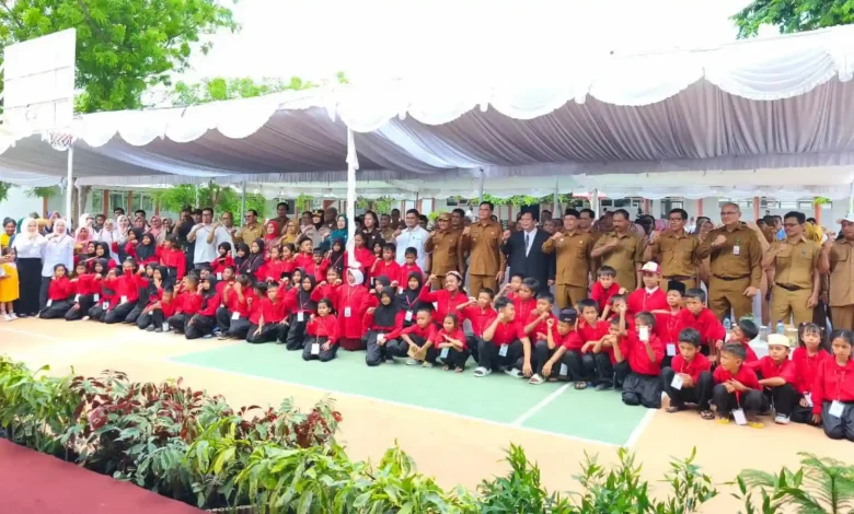 Peresmian Sekolah Dasar Rakyat 5 Sumbawa