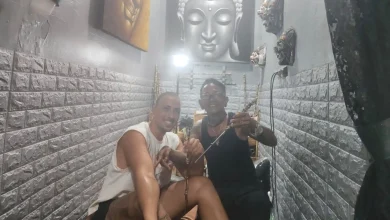 Seniman Tato di Gili Trawangan