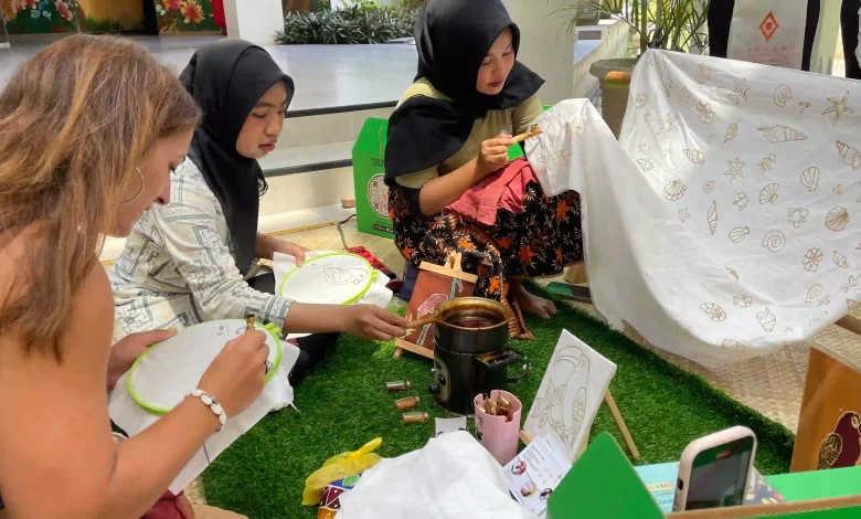 Aruna Senggigi Batik Sasambo Experience