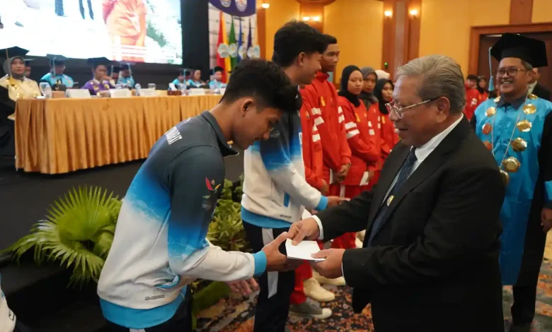 Wisuda ke-10 Undikma