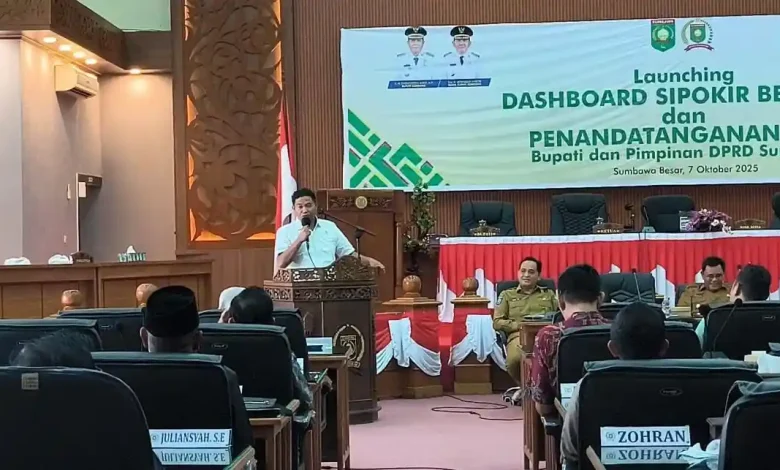 Ketua DPRD Kabupaten Sumbawa Nanang Nasiruddin Peluncuran Dashboard SiPokir Bersama