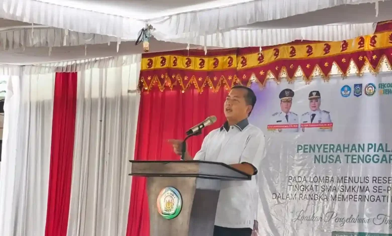 Gubernur Iqbal Tegur Kepala SMA Sederajat di NTB