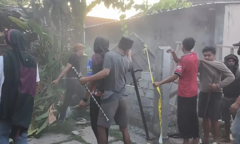 perusakan rumah milik Brigadir Rizka