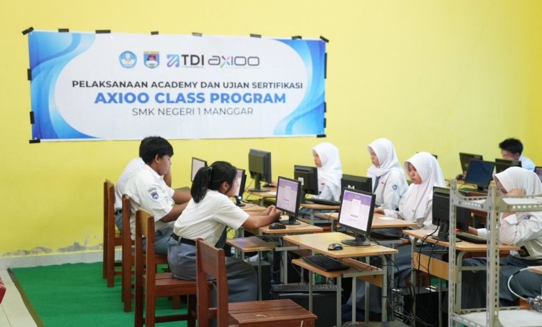 Suasana pelaksanaan TKA di SMK 1 Manggar, Belitung Timur, Kepulauan Bangka Belitung.