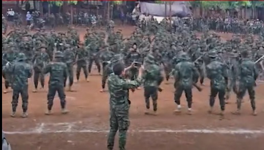 Pasukan Anti-Junta Myanmar laksanakan senam pagi diiringi dentuman lagu Goyang Dumang.