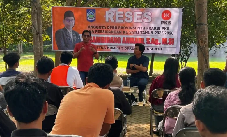 Kegiatan Reses Sambirang di UTS Kampus Karbon Olat Maras