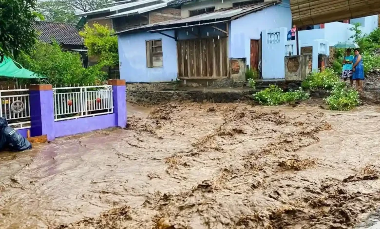 Dampak Banjir di Kabupaten Bima Status Tanggap Darurat Bencana