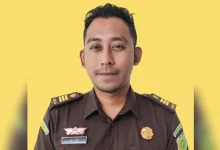Kasi Intelijen Kejari Bima Virdis Firmanillah Putra Yuniar Dugaan Korupsi Pengadaan Hibah Kapal Aspal Ilegal Kasus Dana BOS SMAN 1 Woha Proyek Rumah Dinas Bupati-Wabup