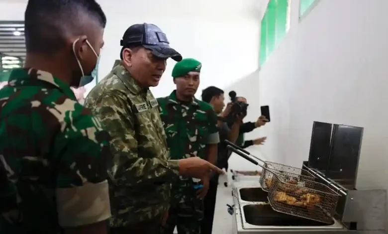 Menhan Sjafrie Sidak Dapur Tentara