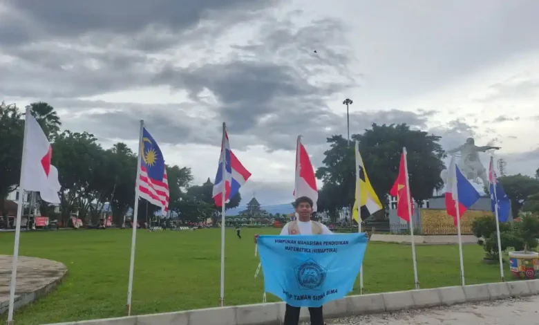 Mahasiswa Matematika STKIP Taman Siswa Bima Harumkan Nama Kampus di KMI Expo 2025