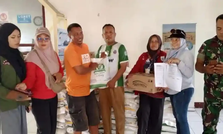 Desa Pasir Putih Pacu Infrastruktur hingga Bantuan Sosial untuk Atasi Kemiskinan