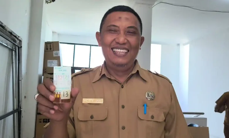Kepala Dinas PMD Kabupaten Sumbawa Rahman Ansori