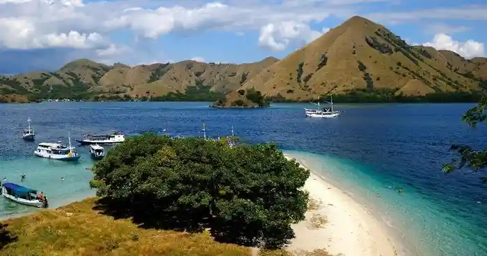Kawasan Poto Tano-Maluk Ditetapkan sebagai Destinasi Pariwisata Strategis NTB