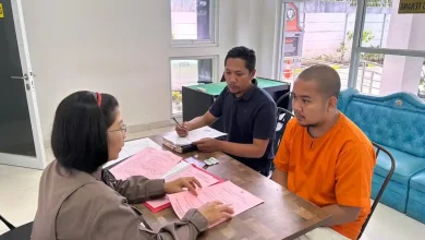 Polisi Serahkan Tersangka Pembunuhan Nurminah ke Kejari Mataram