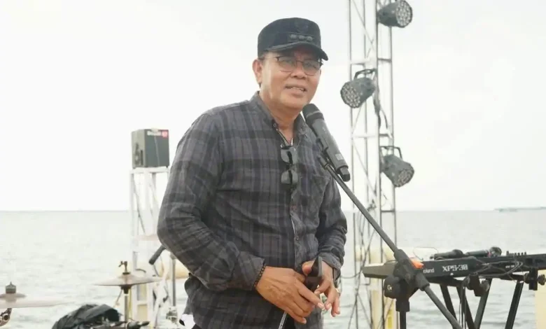 Bupati Jarot Dorong Konser Apung Pulau Bungin Jadi Agenda Wisata dan Pelestarian Laut