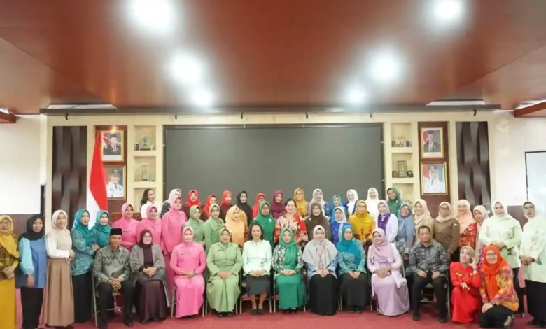 Ketua GOW Sumbawa Ajak Masyarakat Cegah Pernikahan Dini di Hari Ibu
