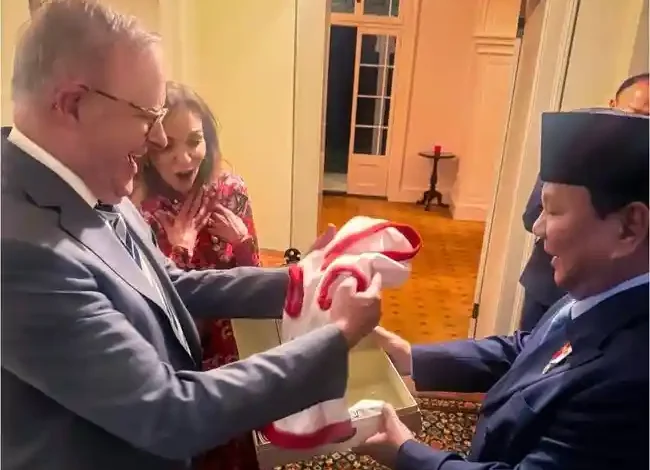Prabowo Beri Hadiah Spesial untuk Anjing Kesayangan PM Australia