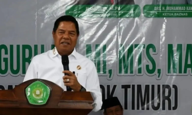 Bupati Lotim Ajak Masyarakat Perkuat Zakat Demi Dukungan Lebih Besar Bagi Guru