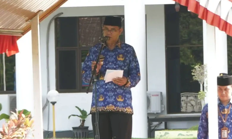 Bupati Jarot Tegaskan Peran ASN, Guru, dan Insan PU dalam Pembangunan Sumbawa