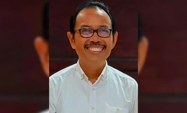 Dosen Program Magister Ilmu Lingkungan Universitas Udayana IB Windia Adnyana Sampah Gili Trawangan