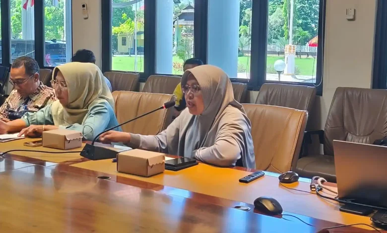 Kepala Bidang Keamanan dan Konsumsi Pangan DKP Kabupaten Sumbawa Nur Isna Sitoresmi