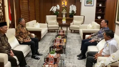 Bupati Lombok Timur Dorong Penanganan Abrasi Pesisir