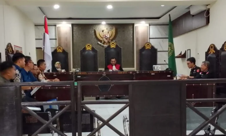 Sidang Praperadilan Kasus Dana "Siluman" DPRD NTB