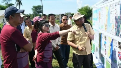 Wamen Stella ke Lokasi SMA Garuda di Lombok Timur