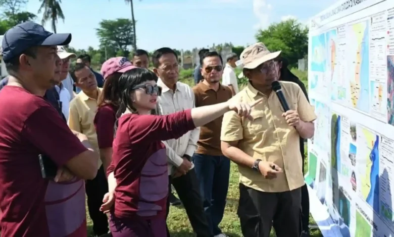 Wamen Stella ke Lokasi SMA Garuda di Lombok Timur