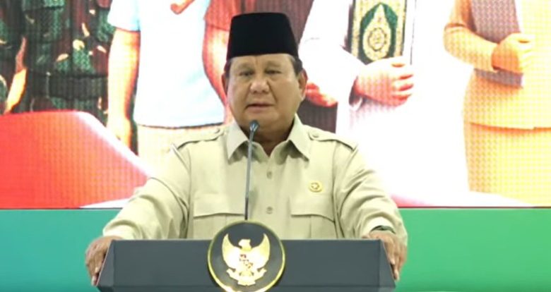 Presiden Prabowo Subianto saat menghadiri akad massal 50.030 KPR FLPP dan serah terima kunci rumah subsidi, pada Sabtu, 20 Desember 2025.