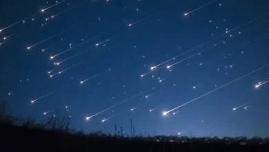 Ilustrasi hujan meteor Geminid di Desember 2025