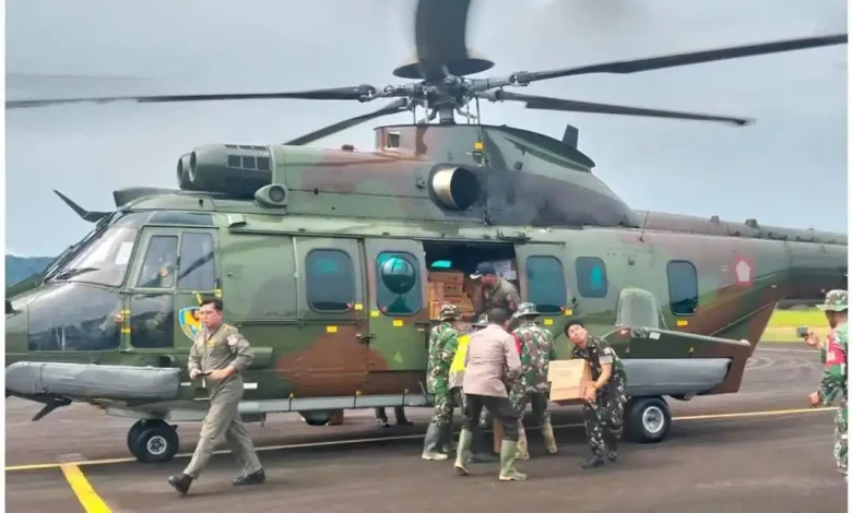 Pemerintah Kerahkan 28 Helikopter Evakuasi Korban dan Kirim Bantuan Bencana Sumatra