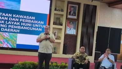Wamen Fahri Puji Kepemimpinan Bupati Jarot