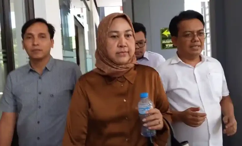 Istri Tersangka Kasus Dana "Siluman" DPRD NTB Buka Suara