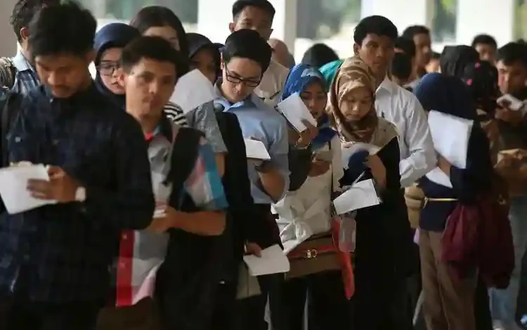 Jumlah Penduduk Usia Kerja di Sumbawa