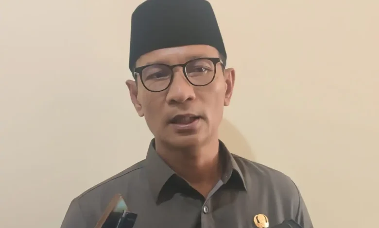 Wali Kota Mataram Mohan Roliskana Masalah Sampah